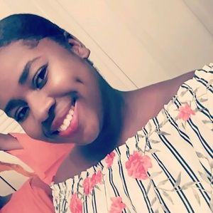 Meet your Posher, Robyn